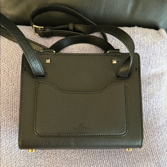 Valentino Black leather crossbody handBag with Gold Accents mini lock - Picture 10 of 13